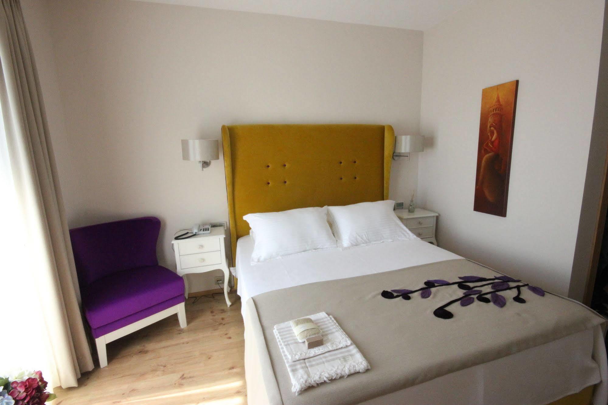 Myla Hotel Tuzla Istanbul Exteriör bild